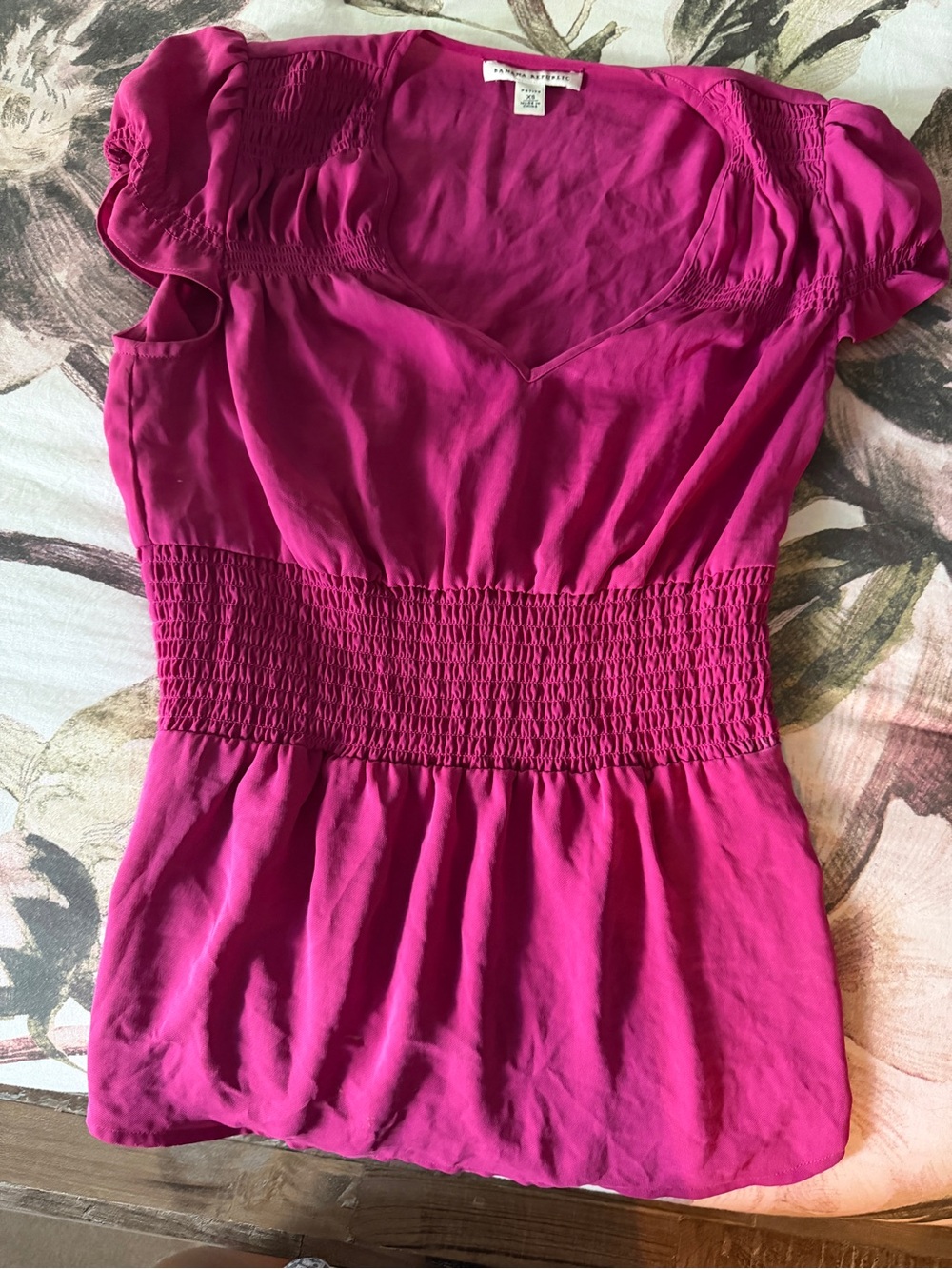 Banana Republic Hot Pink Smocked-Waist V-Neck Cap Sleeve Tunic